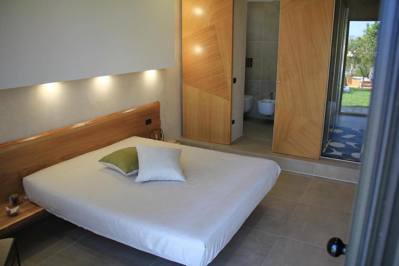 Punta Bianca Suite & Home Experience อากริเจนโต ภายนอก รูปภาพ