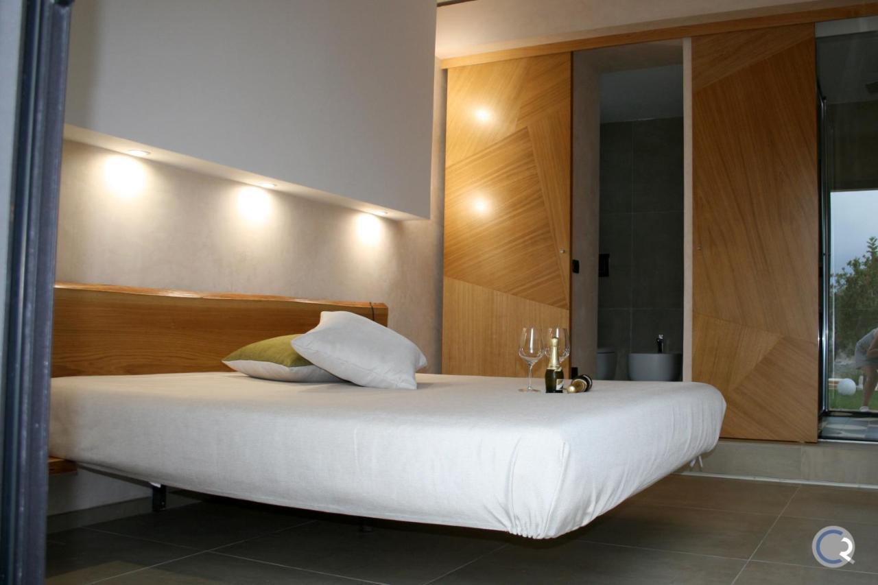 Punta Bianca Suite & Home Experience อากริเจนโต ภายนอก รูปภาพ